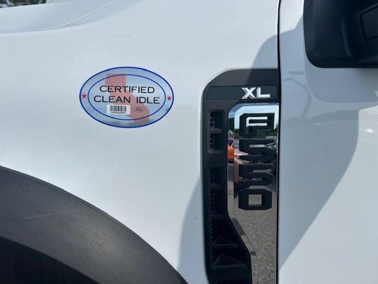2024 Ford F-550 SD XL Photo3