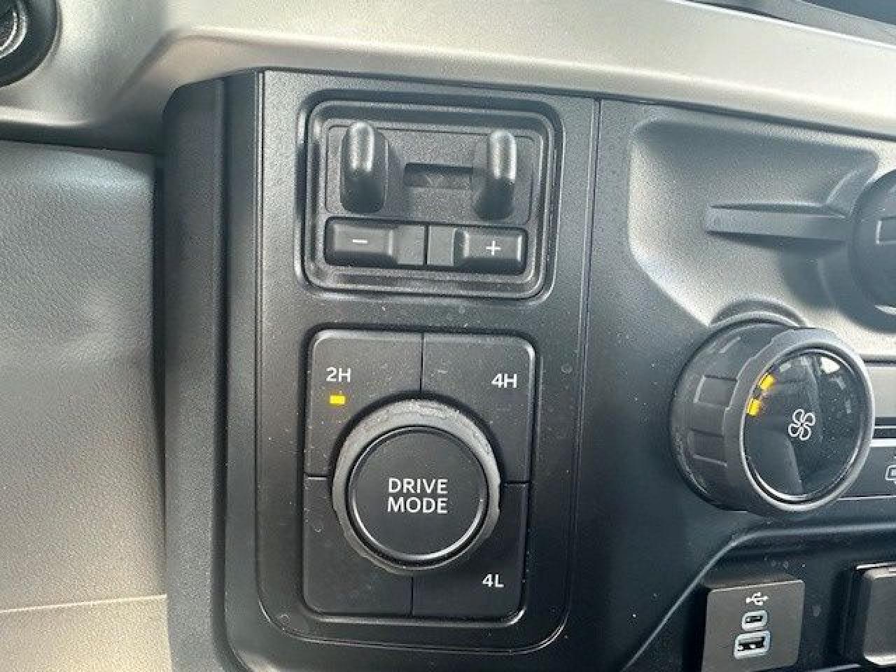 2024 Ford F-550 SD XL Photo28