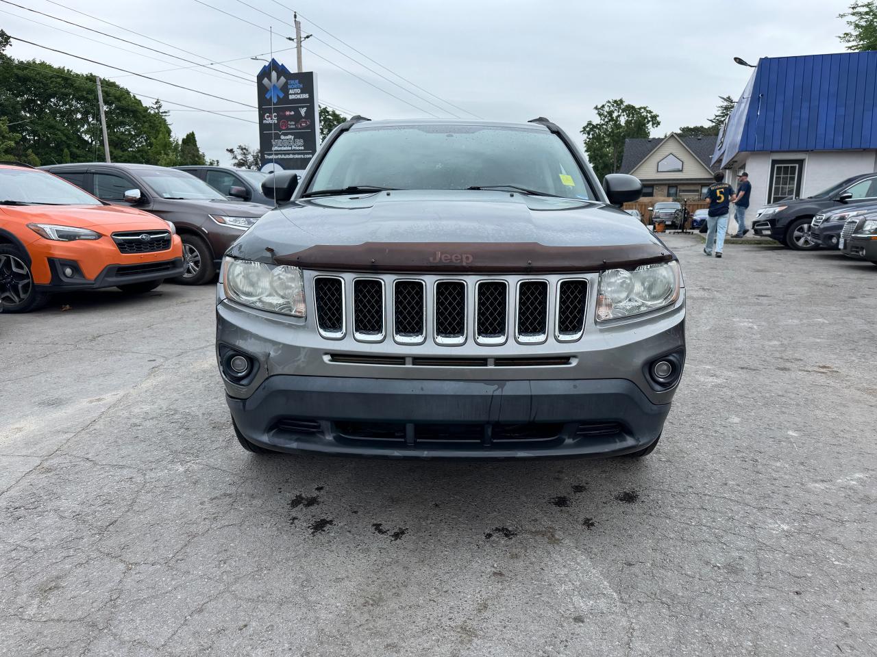 2011 Jeep Compass 4WD 4dr NORTH EDITION - Photo #2