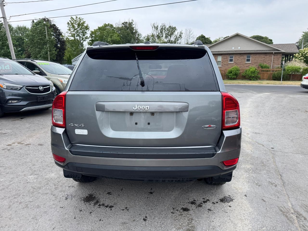 2011 Jeep Compass 4WD 4dr NORTH EDITION - Photo #6
