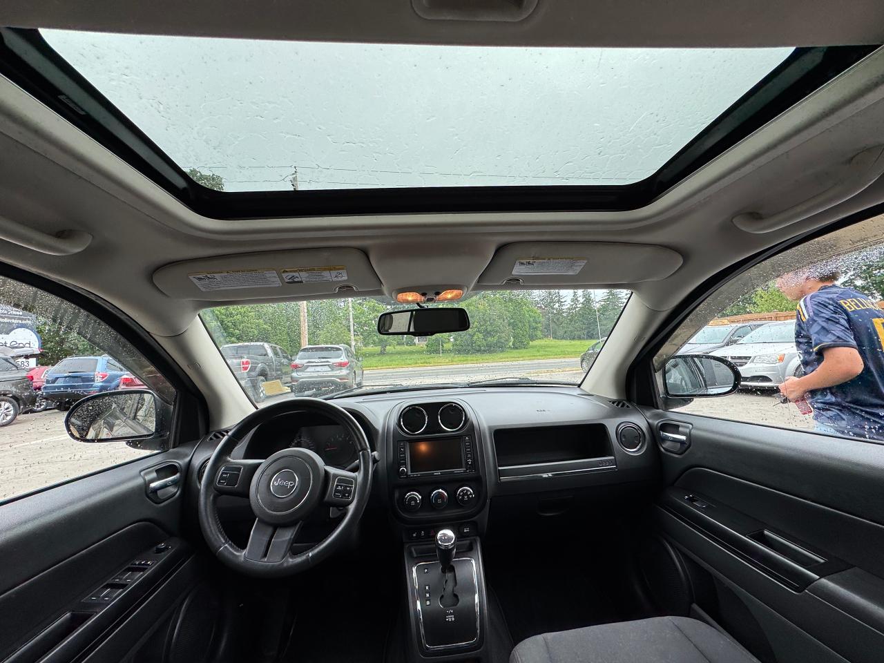 2011 Jeep Compass 4WD 4dr NORTH EDITION - Photo #13
