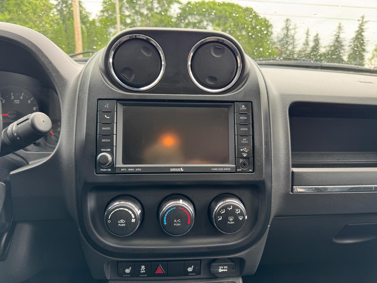 2011 Jeep Compass 4WD 4dr NORTH EDITION - Photo #15