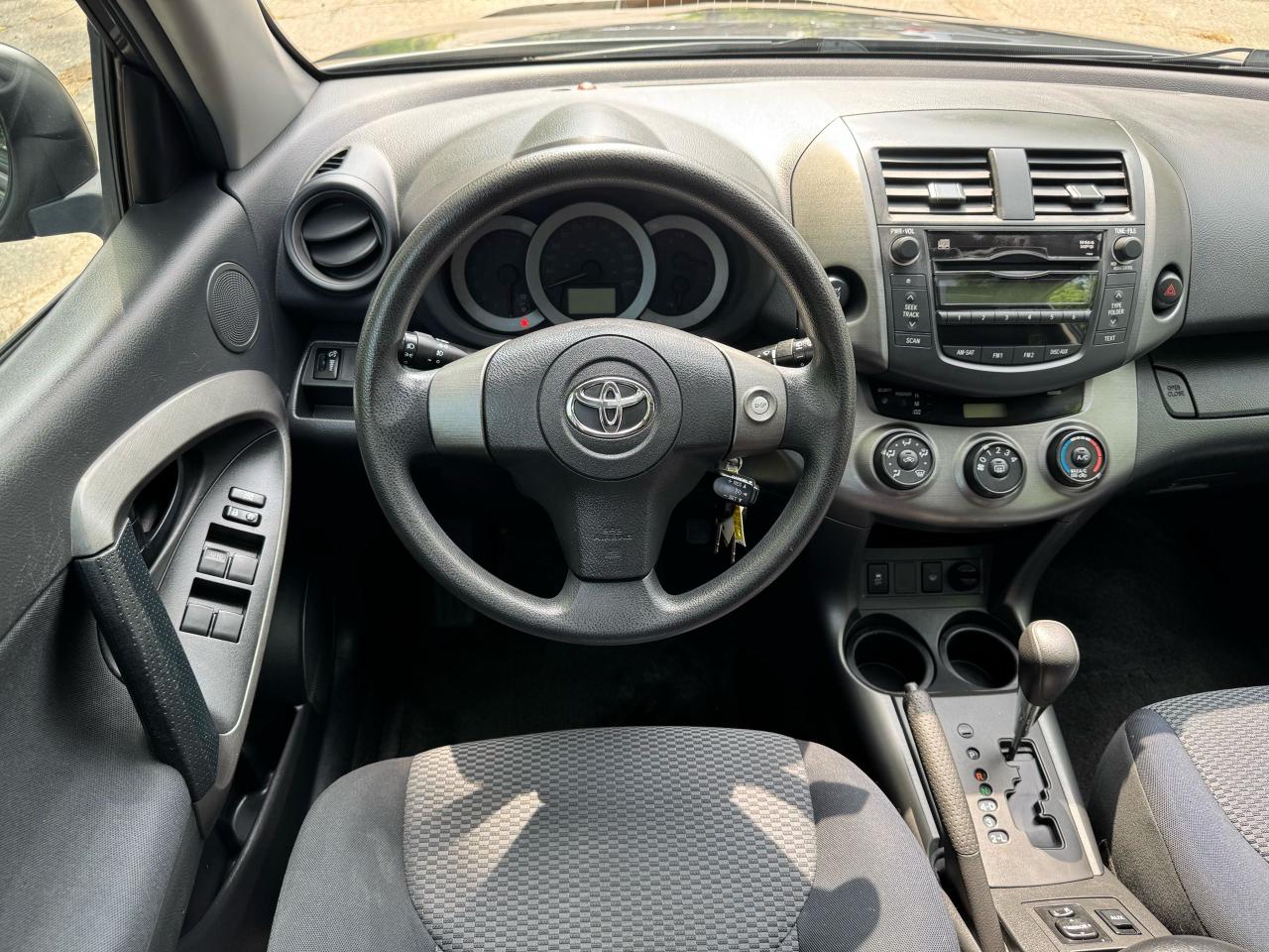 2010 Toyota RAV4 SPORT V6 - 4X4 - Photo #10