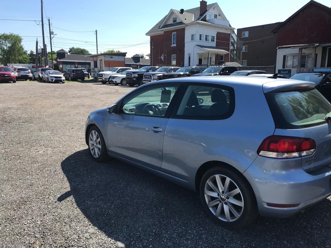 2010 Volkswagen Golf TRENDLINE - Photo #6