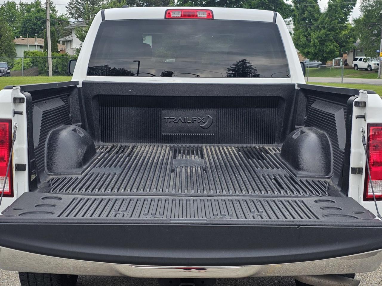 2019 RAM 1500 Classic Tradesman Quad Cab 4WD - Photo #12