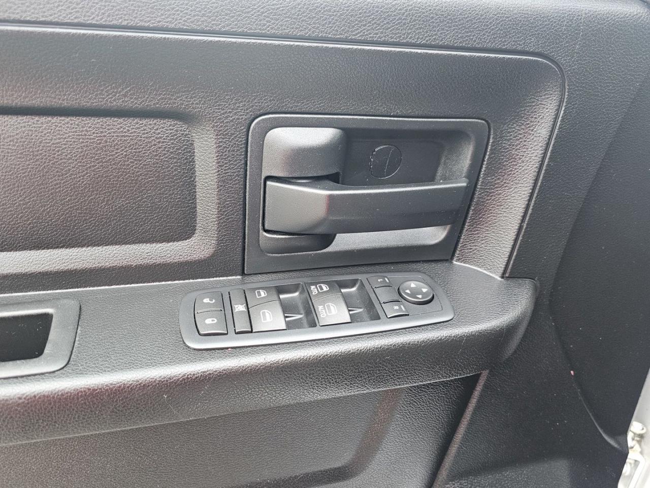 2019 RAM 1500 Classic Tradesman Quad Cab 4WD - Photo #14