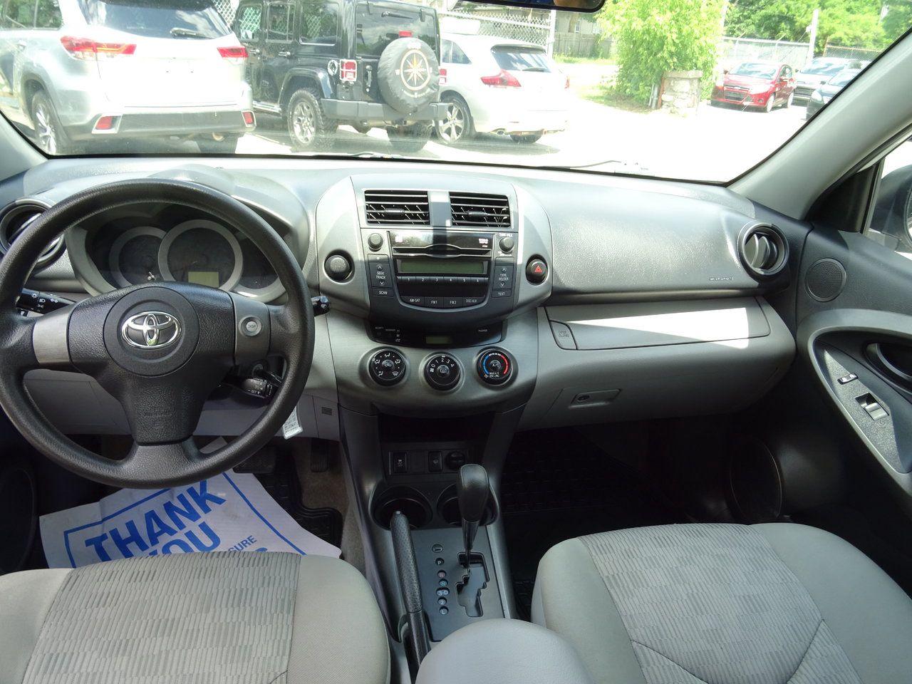 2009 Toyota RAV4 BASE - Photo #13