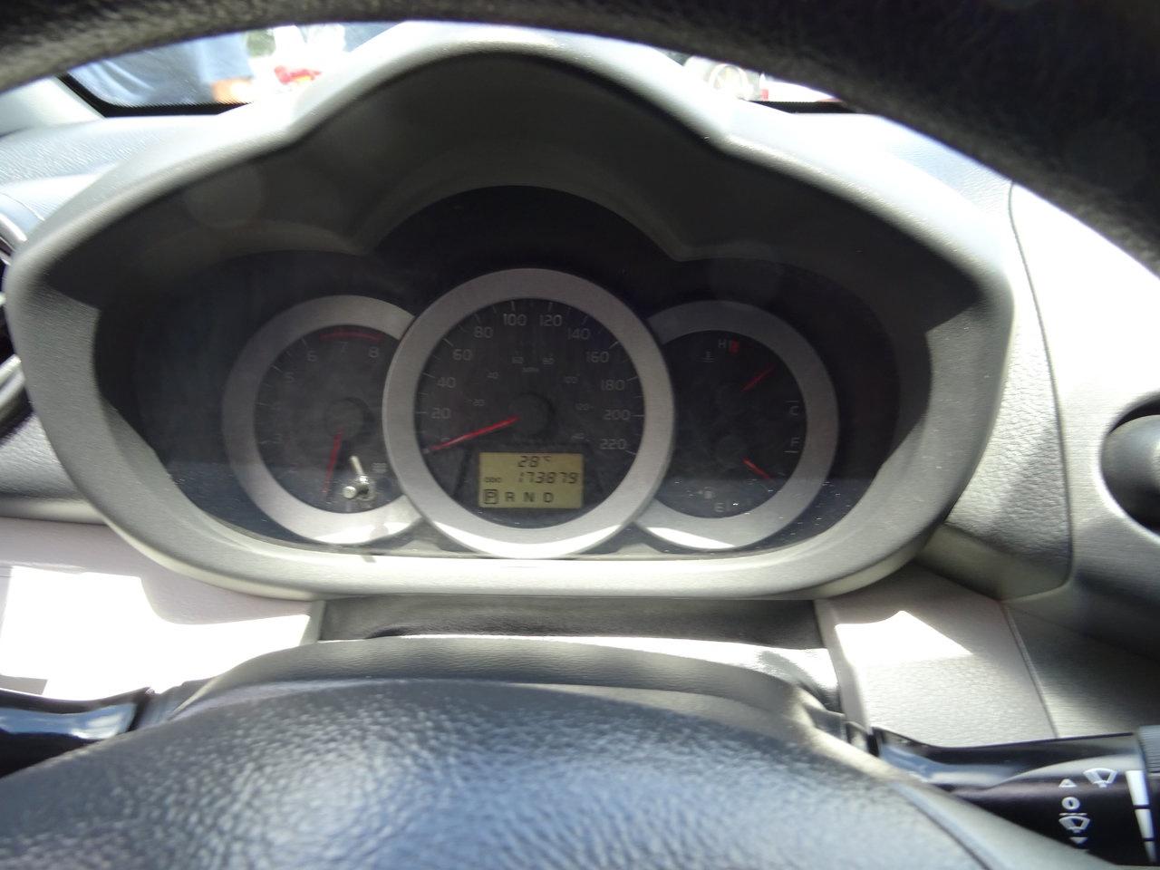 2009 Toyota RAV4 BASE - Photo #15