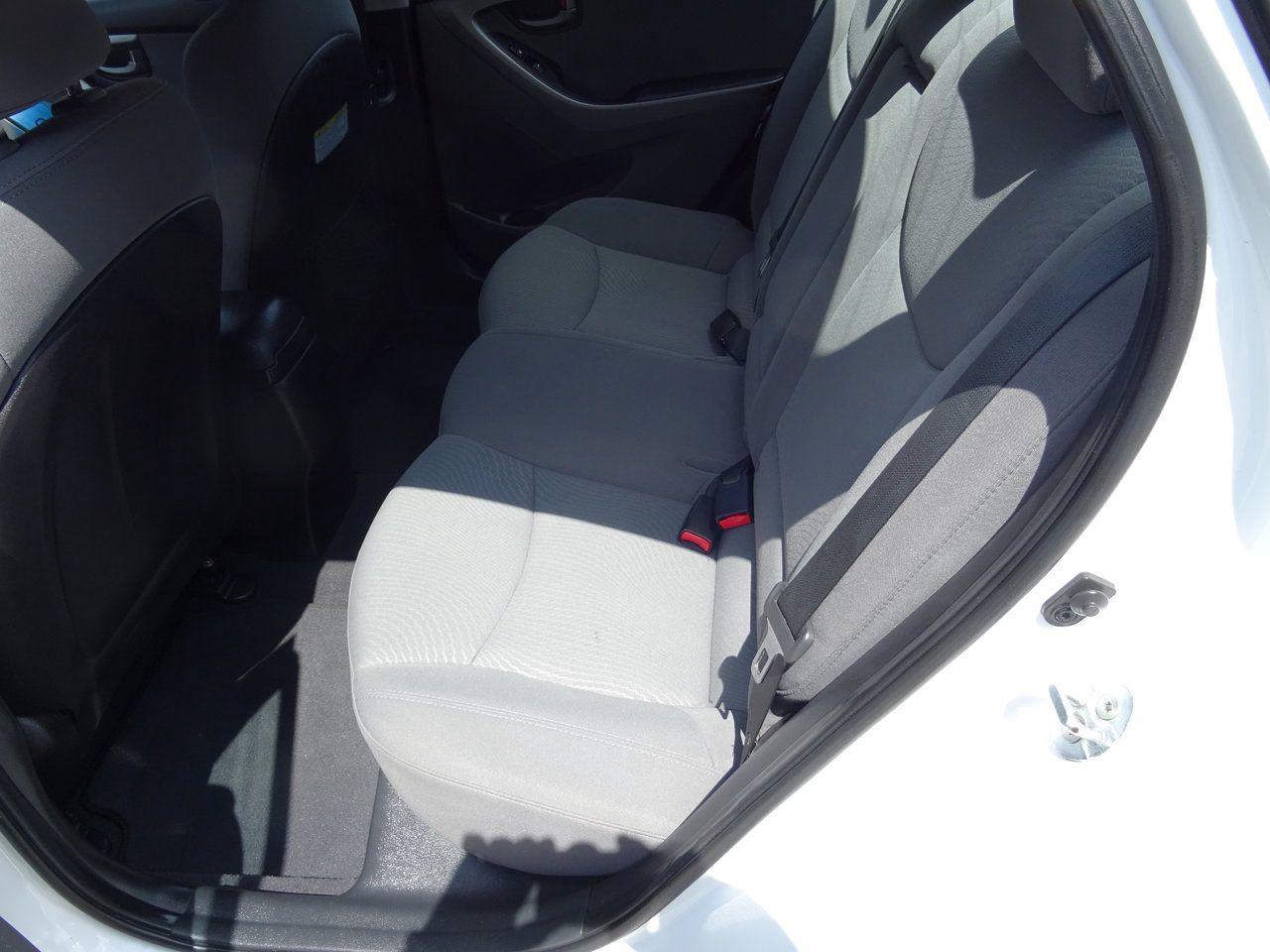 2014 Hyundai Elantra GLS - Photo #9