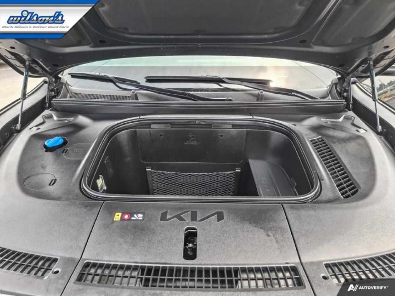 2024 Kia EV9 Wind | 3rd Row | Leather | Heated Wheel | Cooled + Heated Seats | Winter Wheels Included | and More Photo