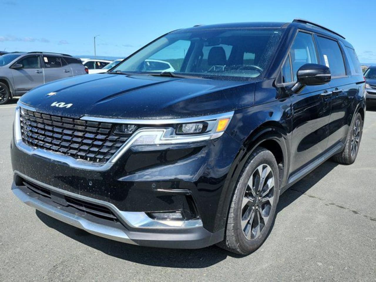 Used 2022 Kia Carnival EX | Leather | Power Sliders + Hatch | Adaptive Cruise | Heated Wheel + Seats | Rear Cam and More ! for sale in Guelph, ON