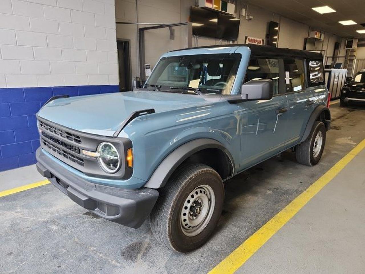 Used 2022 Ford Bronco 4 Door 4WD | CarPlay + Android | Rear Camera | Removable Soft-Top | and More ! for sale in Guelph, ON
