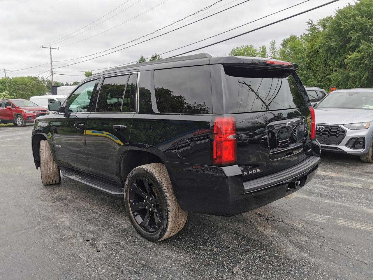 2019 Chevrolet Tahoe LS - Photo #3