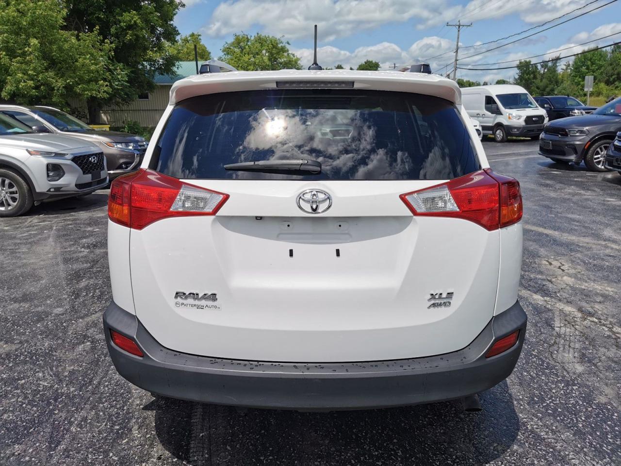 2014 Toyota RAV4 XLE AWD - Photo #4