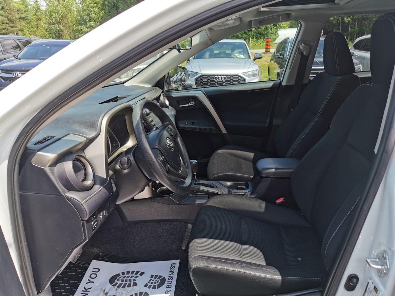 2014 Toyota RAV4 XLE AWD - Photo #11