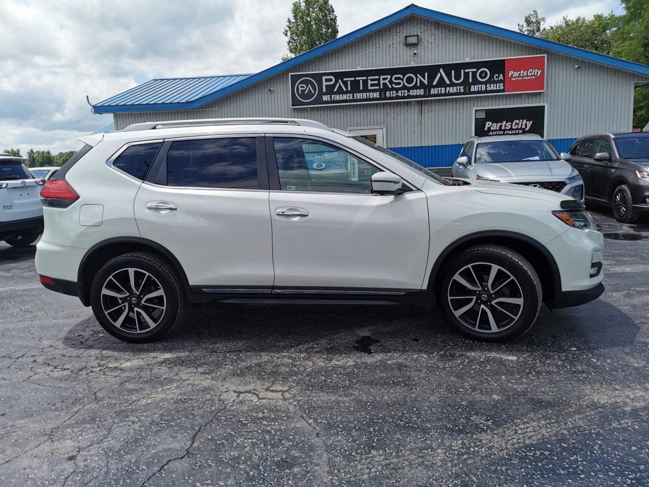 2017 Nissan Rogue SL Premium - Photo #6