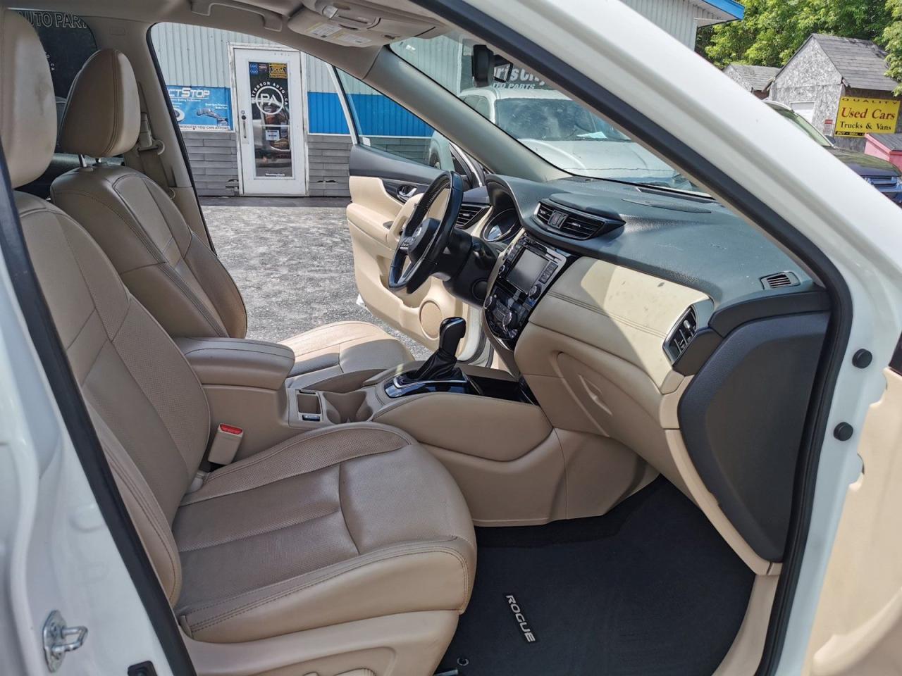 2017 Nissan Rogue SL Premium - Photo #20