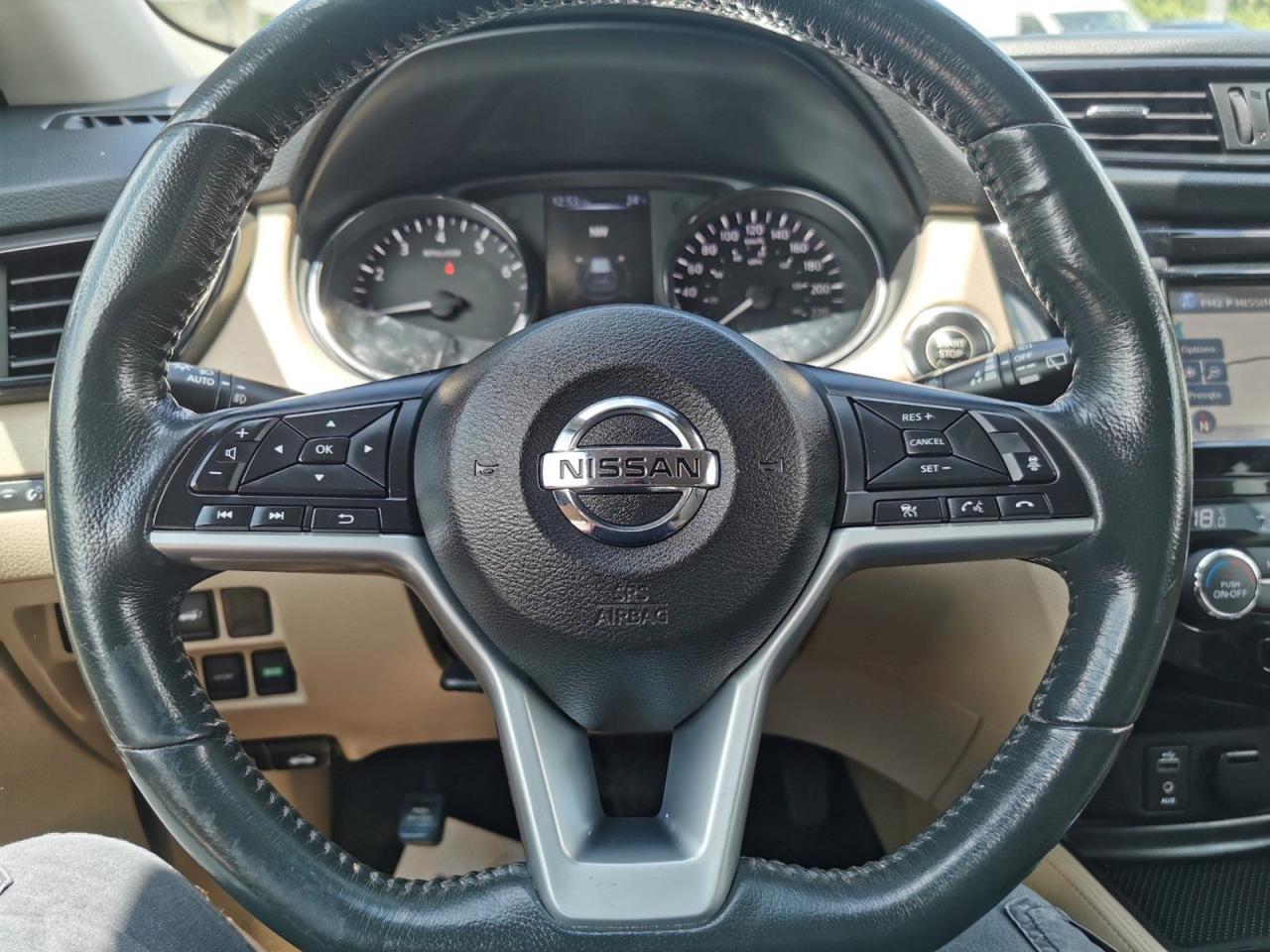 2017 Nissan Rogue SL Premium - Photo #23