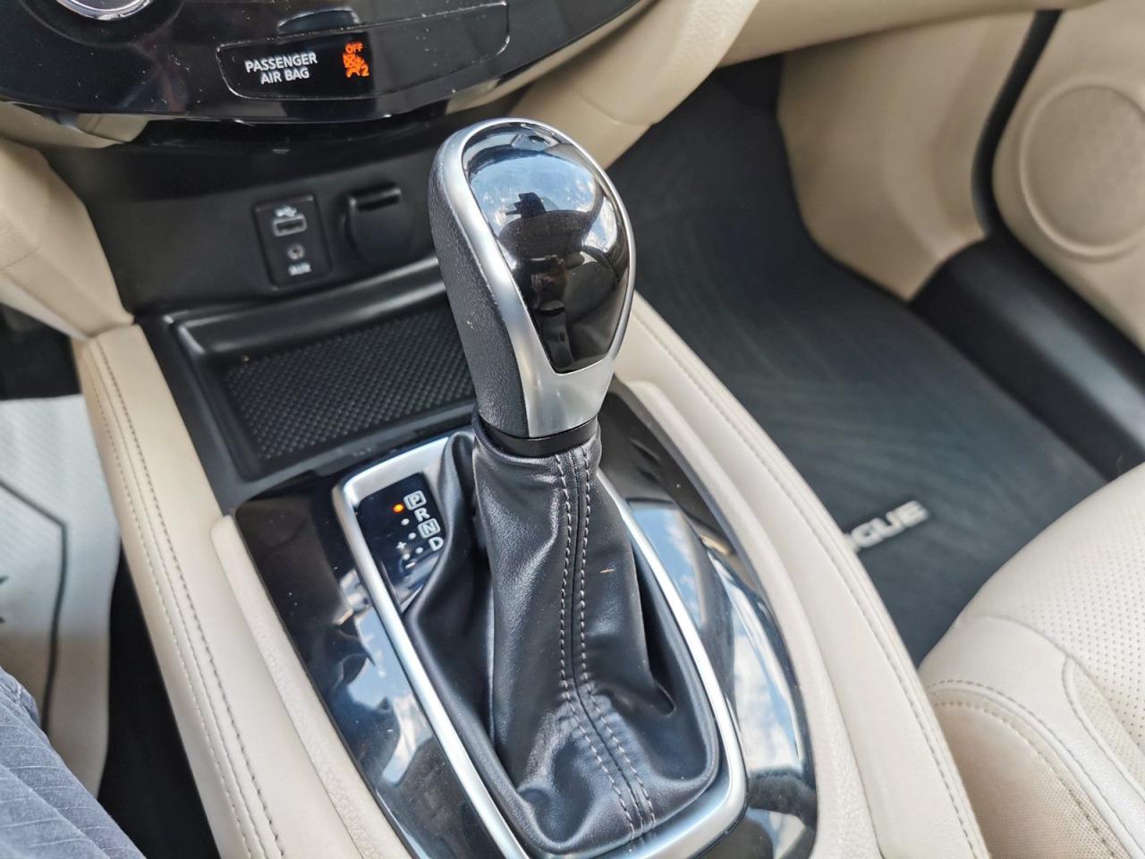 2017 Nissan Rogue SL Premium - Photo #27