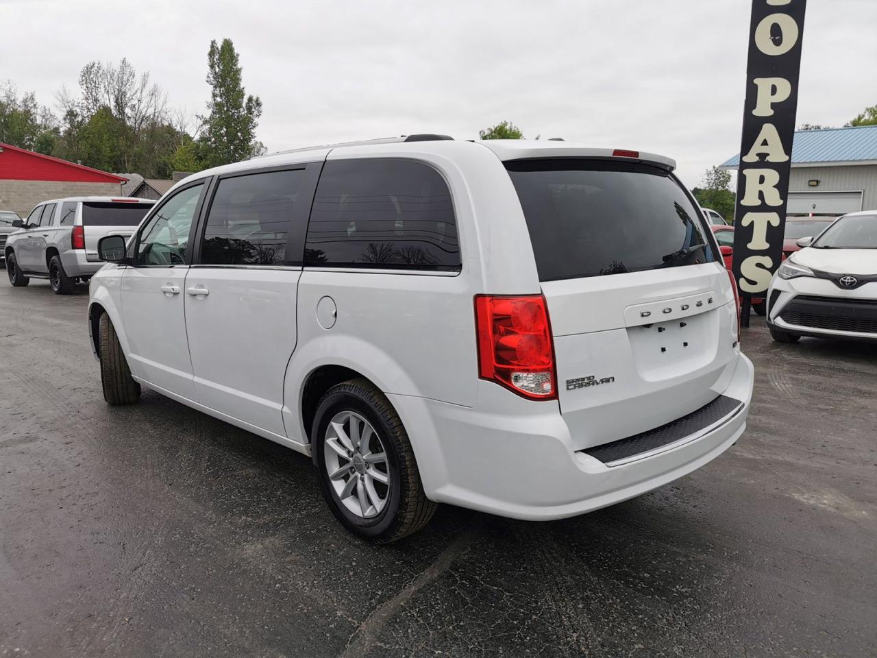 2019 Dodge Grand Caravan SE Plus - Photo #3