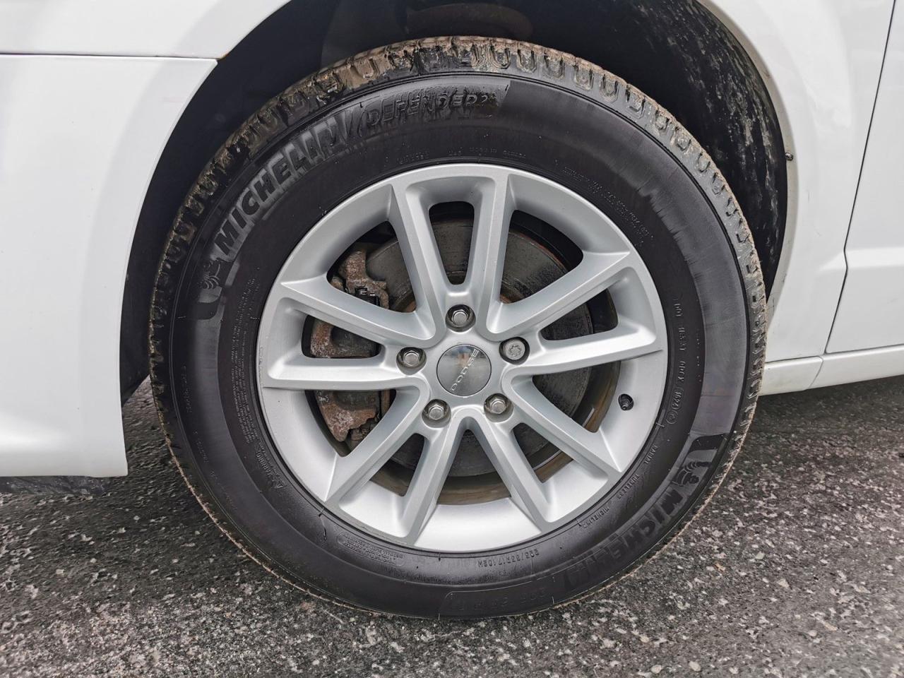 2019 Dodge Grand Caravan SE Plus - Photo #9