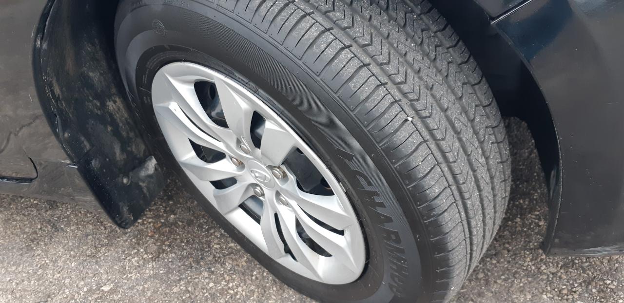 2017 Nissan Altima 2.5 SV - Photo #20
