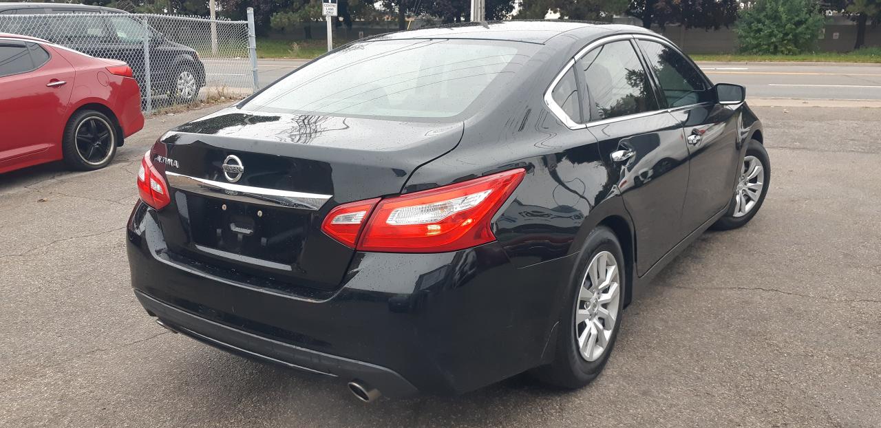 2017 Nissan Altima 2.5 SV - Photo #4