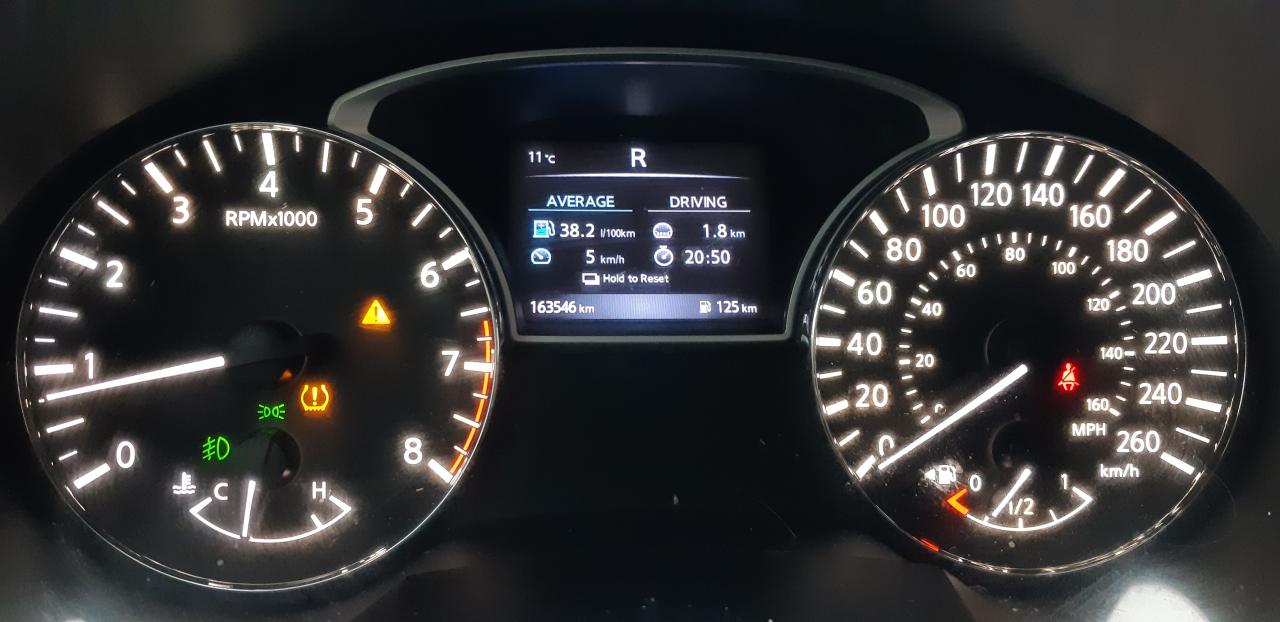 2017 Nissan Altima 2.5 SV - Photo #16