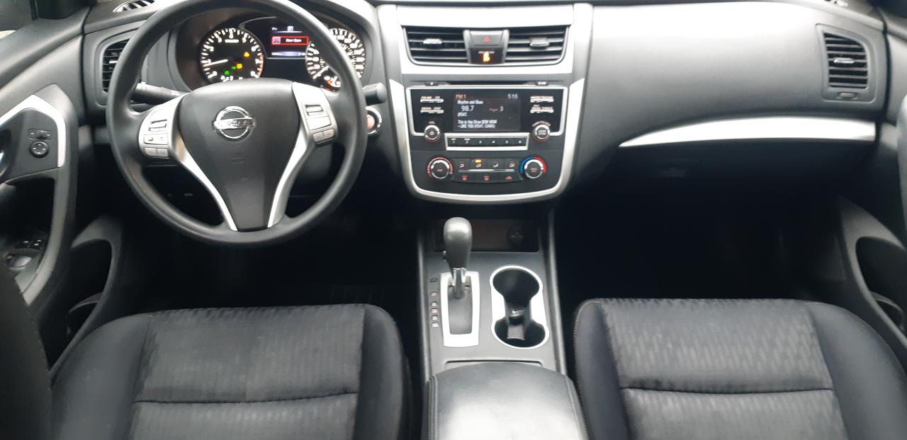 2017 Nissan Altima 2.5 SV - Photo #11