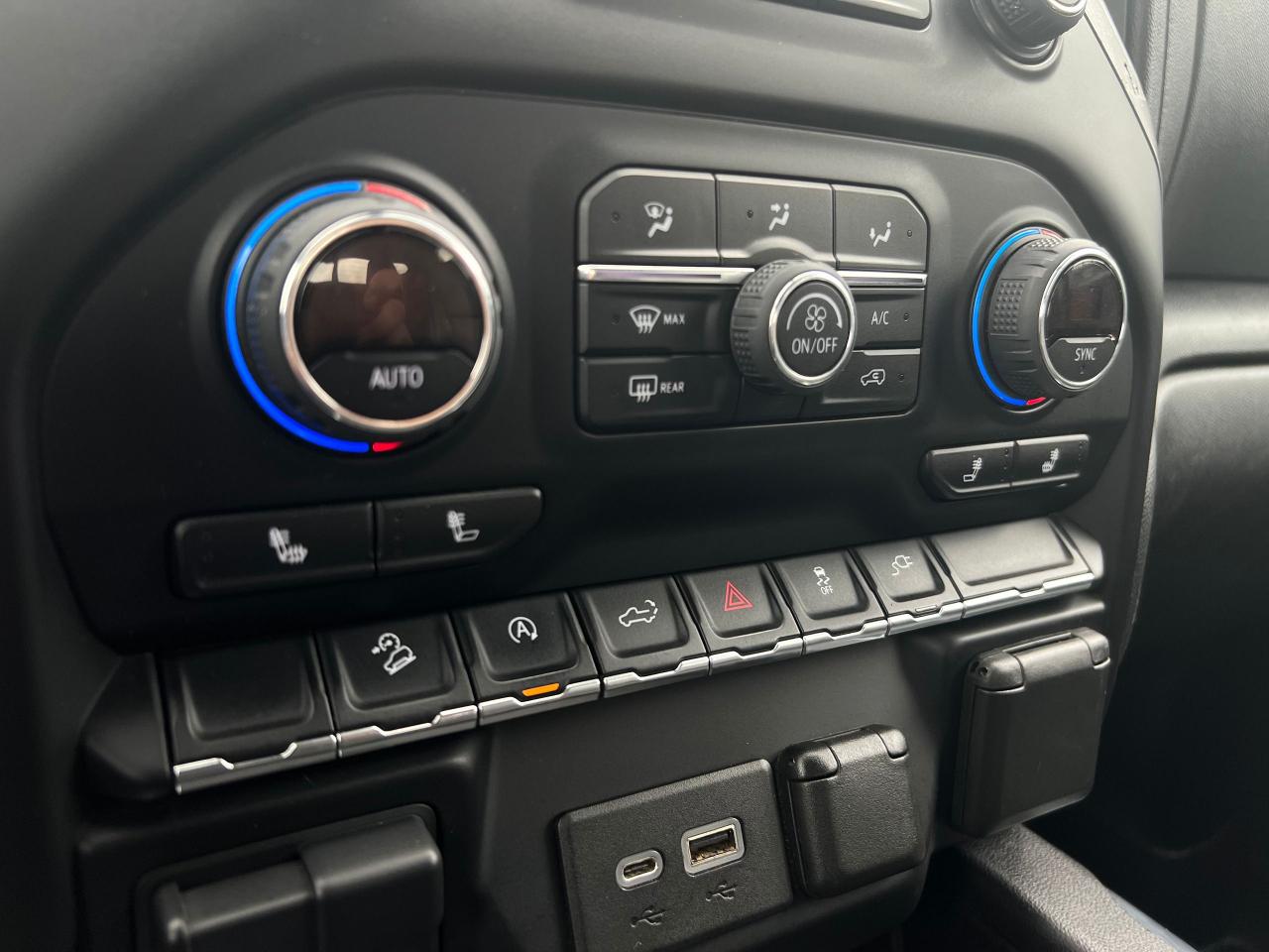 2019 Chevrolet Silverado 1500 LT Trail Boss - Photo #12