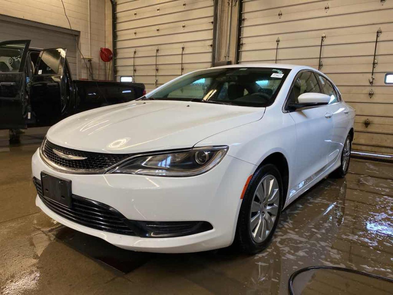 Used 2015 Chrysler 200 LX for sale in Innisfil, ON