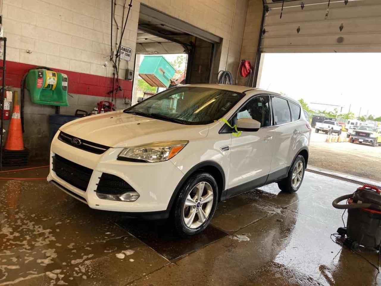 Used 2015 Ford Escape SE for sale in Innisfil, ON