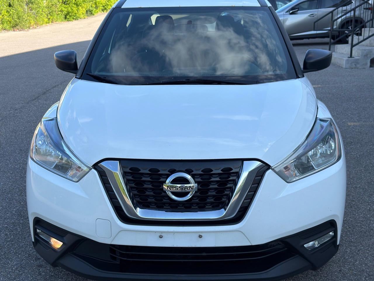 2019 Nissan Kicks S - Photo #2
