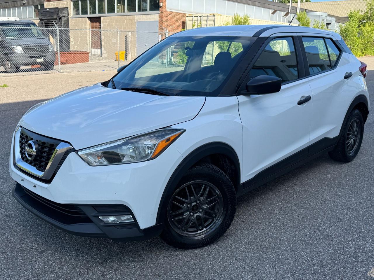 2019 Nissan Kicks S - Photo #1
