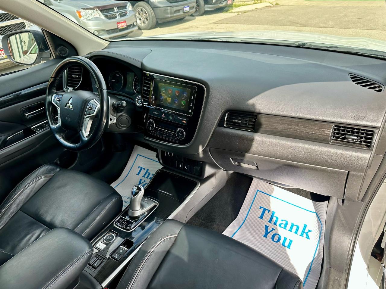 2018 Mitsubishi Outlander PHEV SE Touring - Photo #18