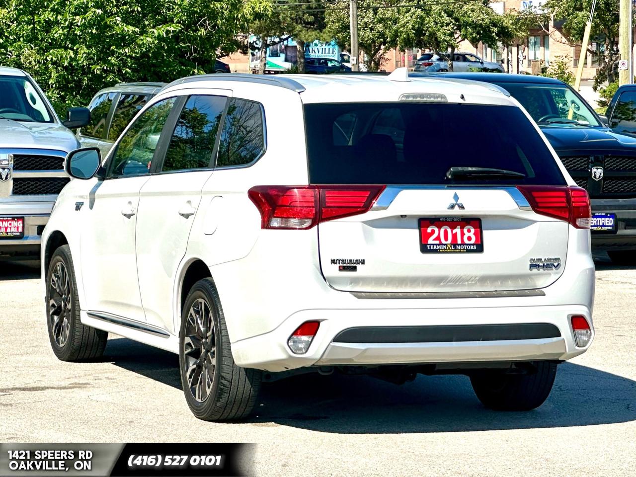 2018 Mitsubishi Outlander PHEV SE Touring - Photo #5