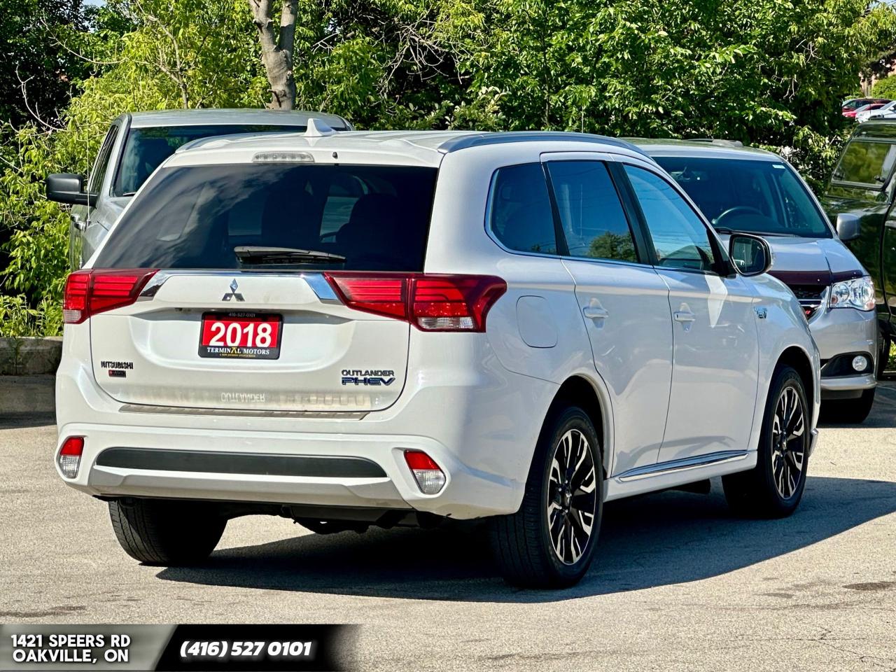 2018 Mitsubishi Outlander PHEV SE Touring - Photo #9