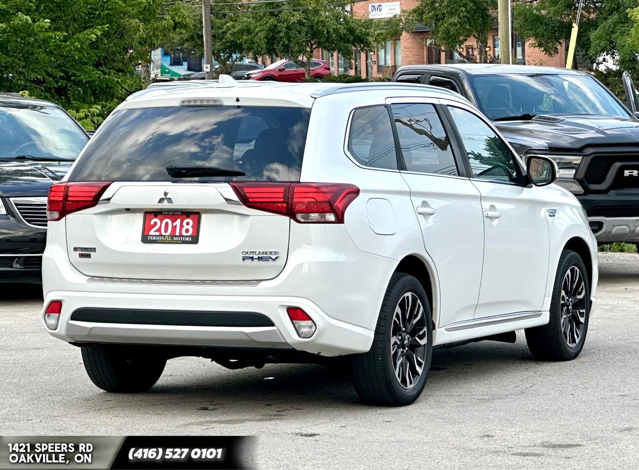 2018 Mitsubishi Outlander PHEV SE Touring - Photo #6