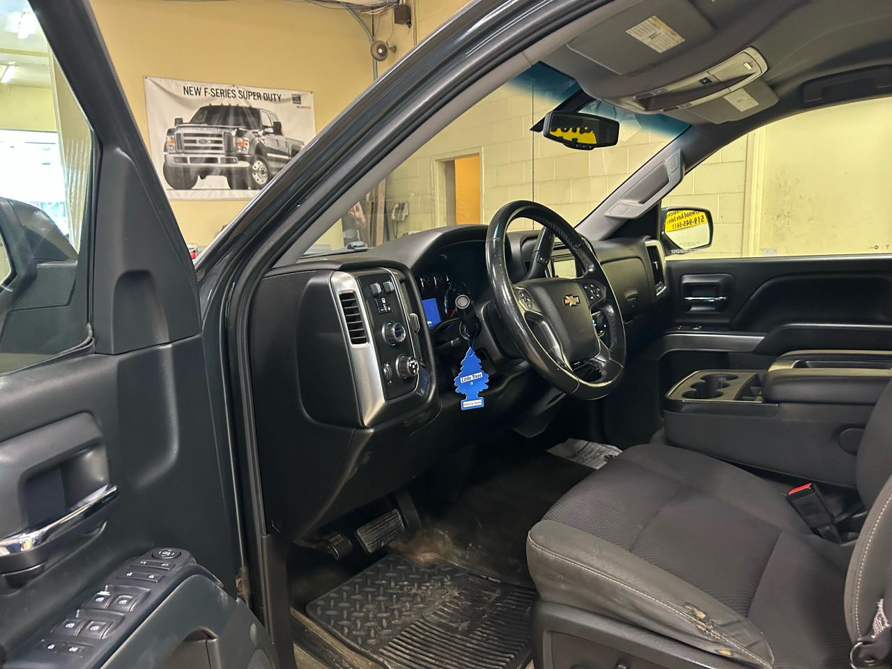 2017 Chevrolet Silverado 1500 LT - Photo #7