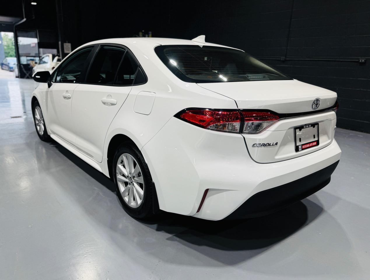 2024 Toyota Corolla LE CVT - Photo #4