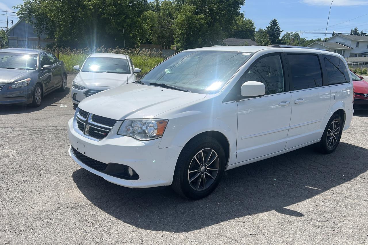 2016 Dodge Grand Caravan SXT Premium Plus - Photo #8