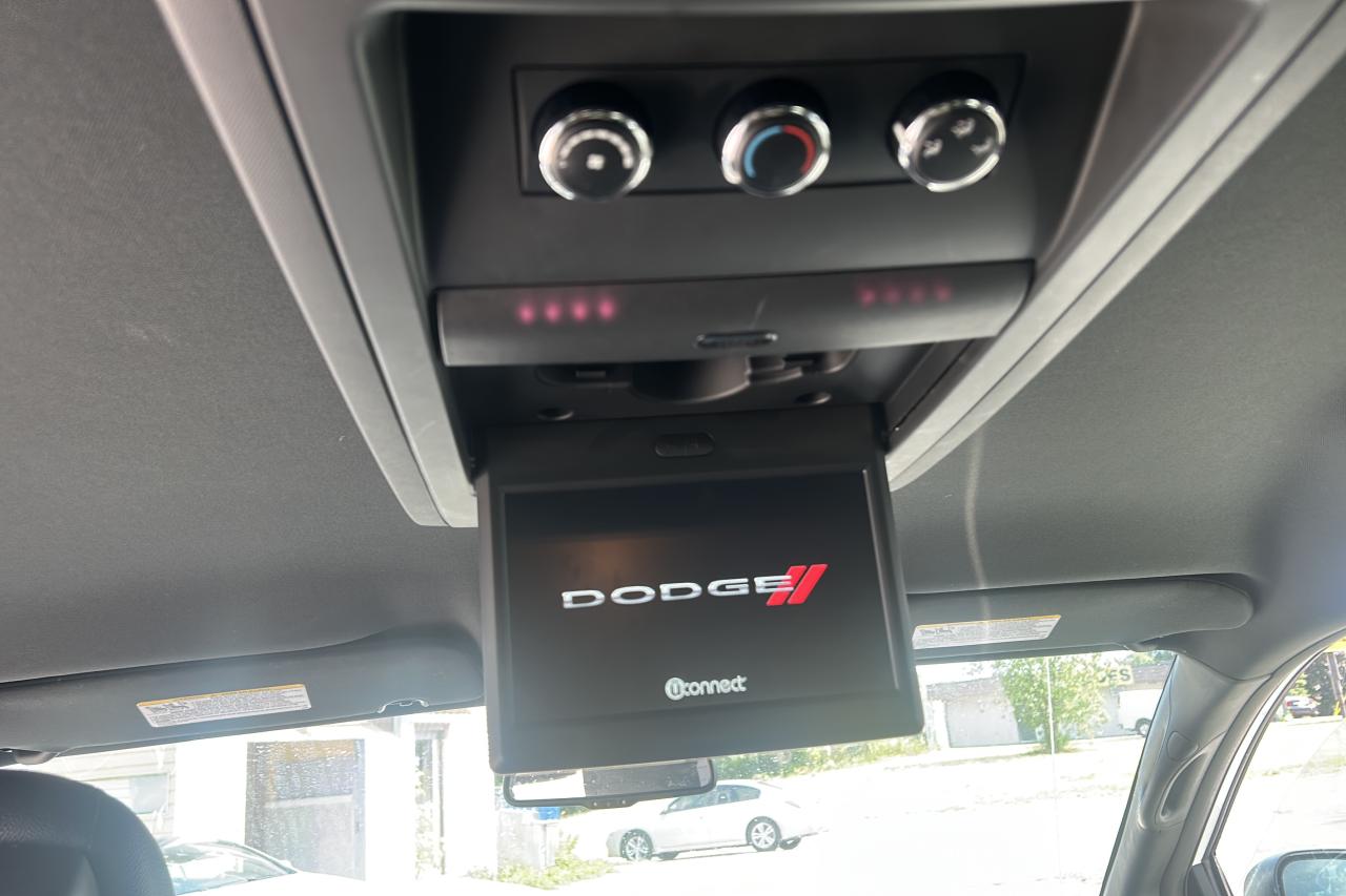 2016 Dodge Grand Caravan SXT Premium Plus - Photo #12