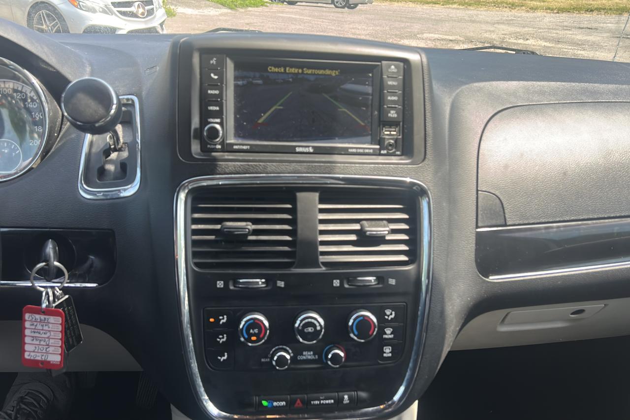 2016 Dodge Grand Caravan SXT Premium Plus - Photo #14