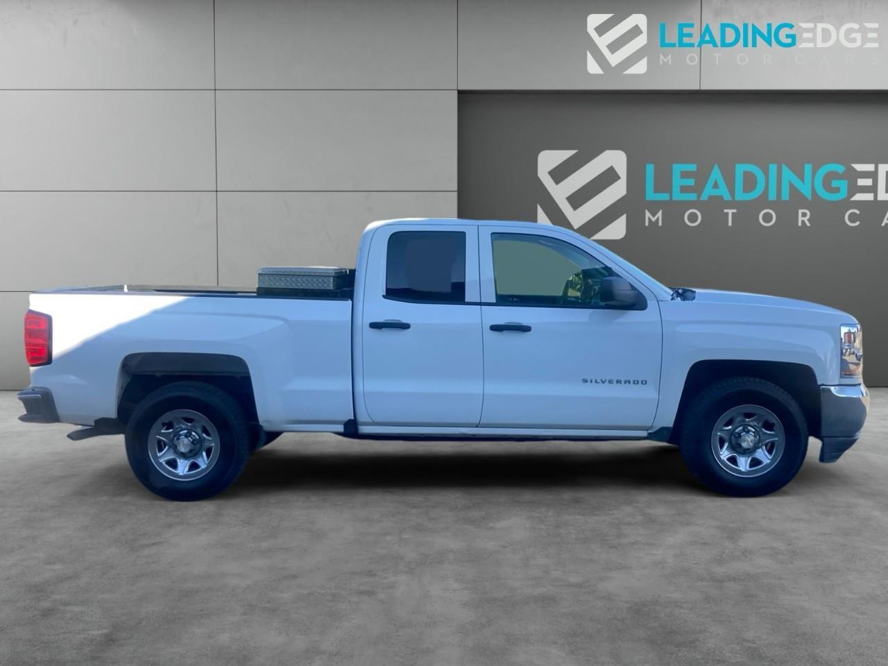 2018 Chevrolet Silverado 1500 WT Photo4