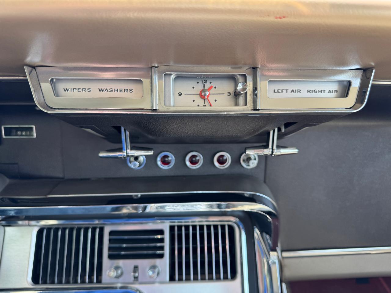 1964 Ford Thunderbird Tudor Hardtop 390 V8 4BBL - Photo #24