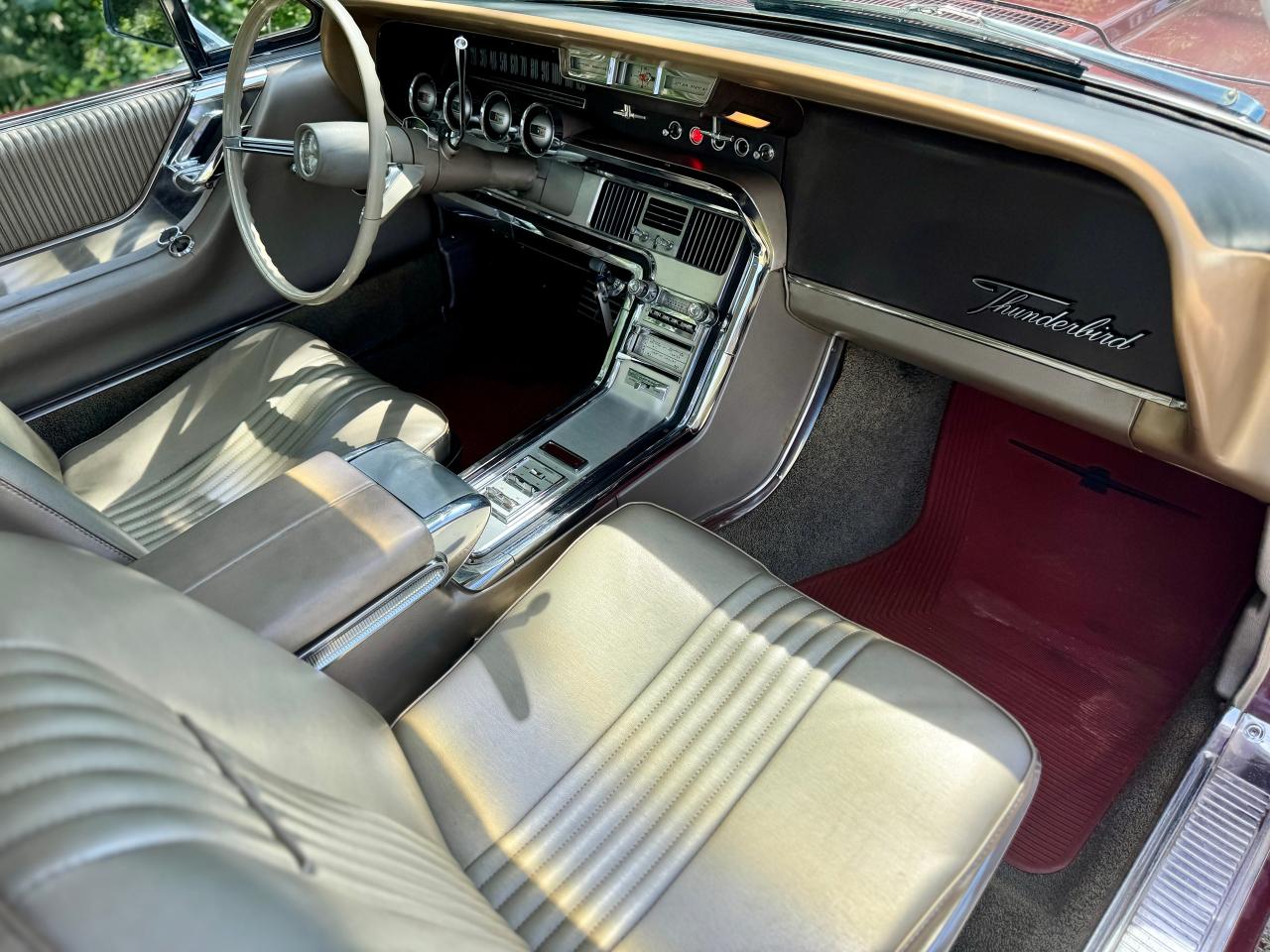 1964 Ford Thunderbird Tudor Hardtop 390 V8 4BBL - Photo #15