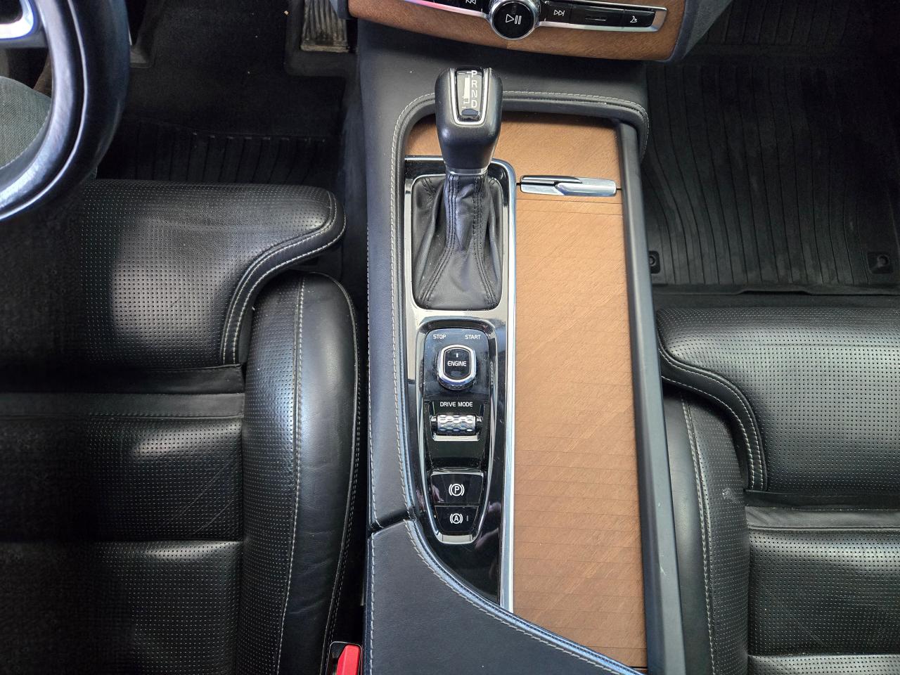 2017 Volvo XC90 T6 Inscription | ALL CREDIT ACCEPTED!! - Photo #15