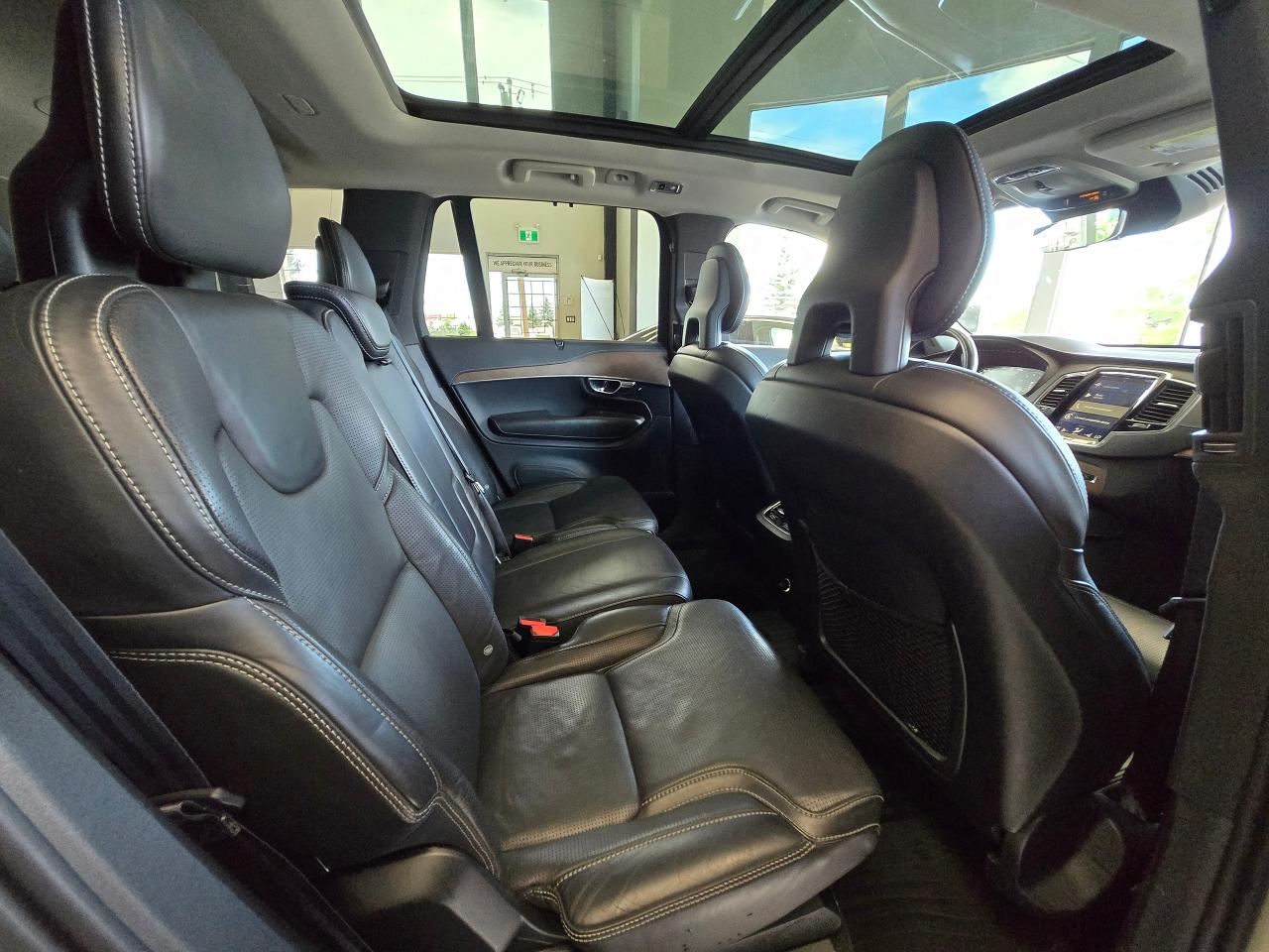2017 Volvo XC90 T6 Inscription | ALL CREDIT ACCEPTED!! - Photo #17
