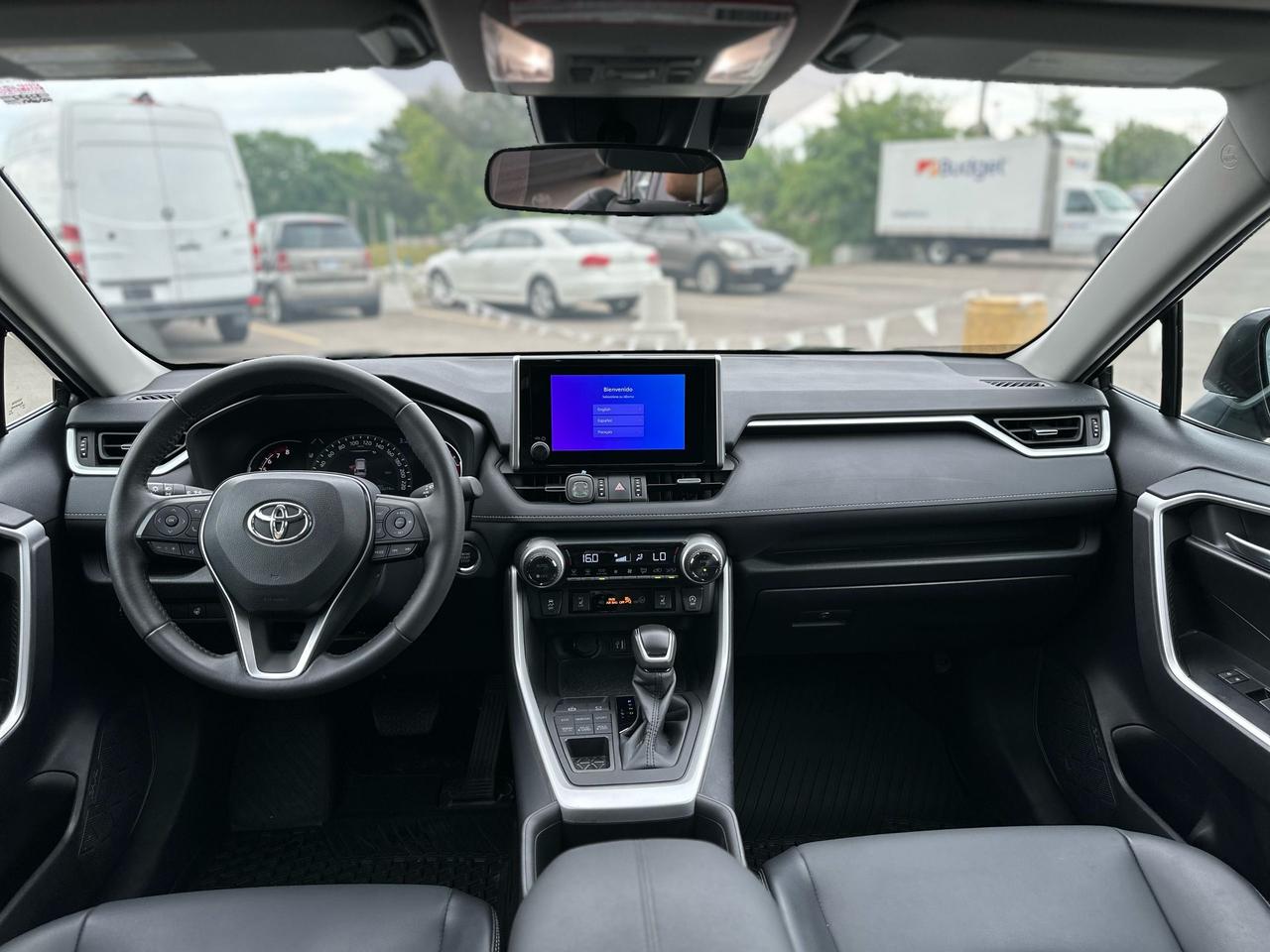 2023 Toyota RAV4 XLE Premium Photo