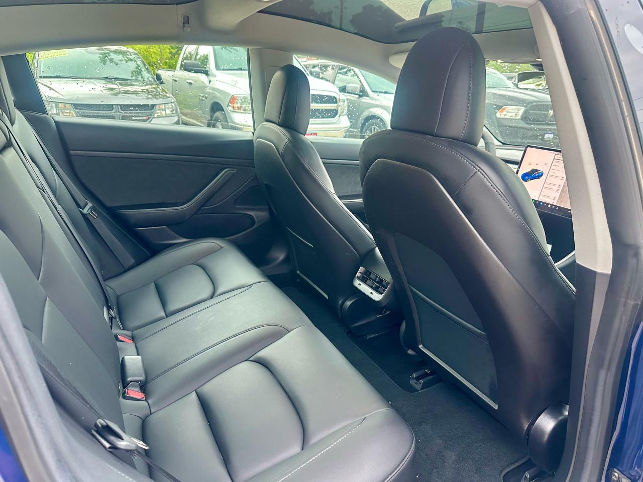 2020 Tesla Model 3 LONG RANGE - Photo #10
